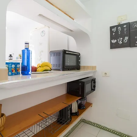 Ferienhaus Homeforguest Bungalow Vista Golf Con Terraza Y Piscina *